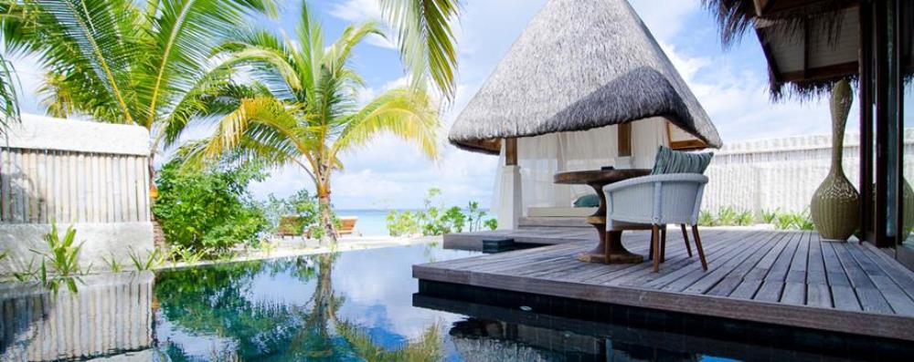 content/hotel/Jumeirah Vittaveli/Accommodation/Beach Villa with Pool Sunrise/JumeirahVittaveli-Acc-BeachVillaSunrise-04.jpg